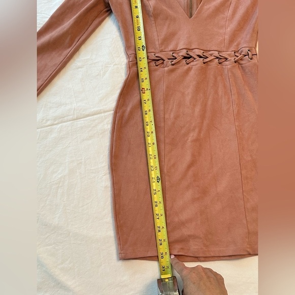 🎉A’GACI Rosey Pink Suede Dress w/Cute Waist Detailing Size Small - Picture 6 of 9